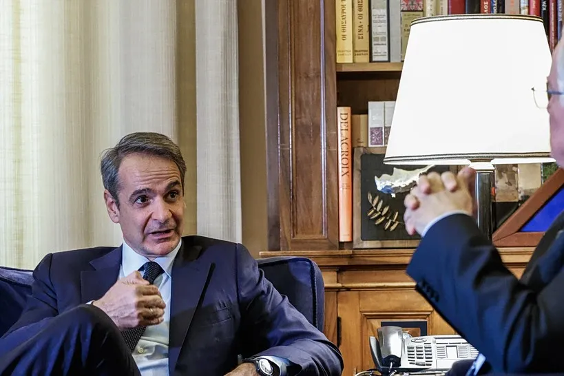 Μητσοτάκης και Τασούλας στο Προεδρικό Μέγαρο