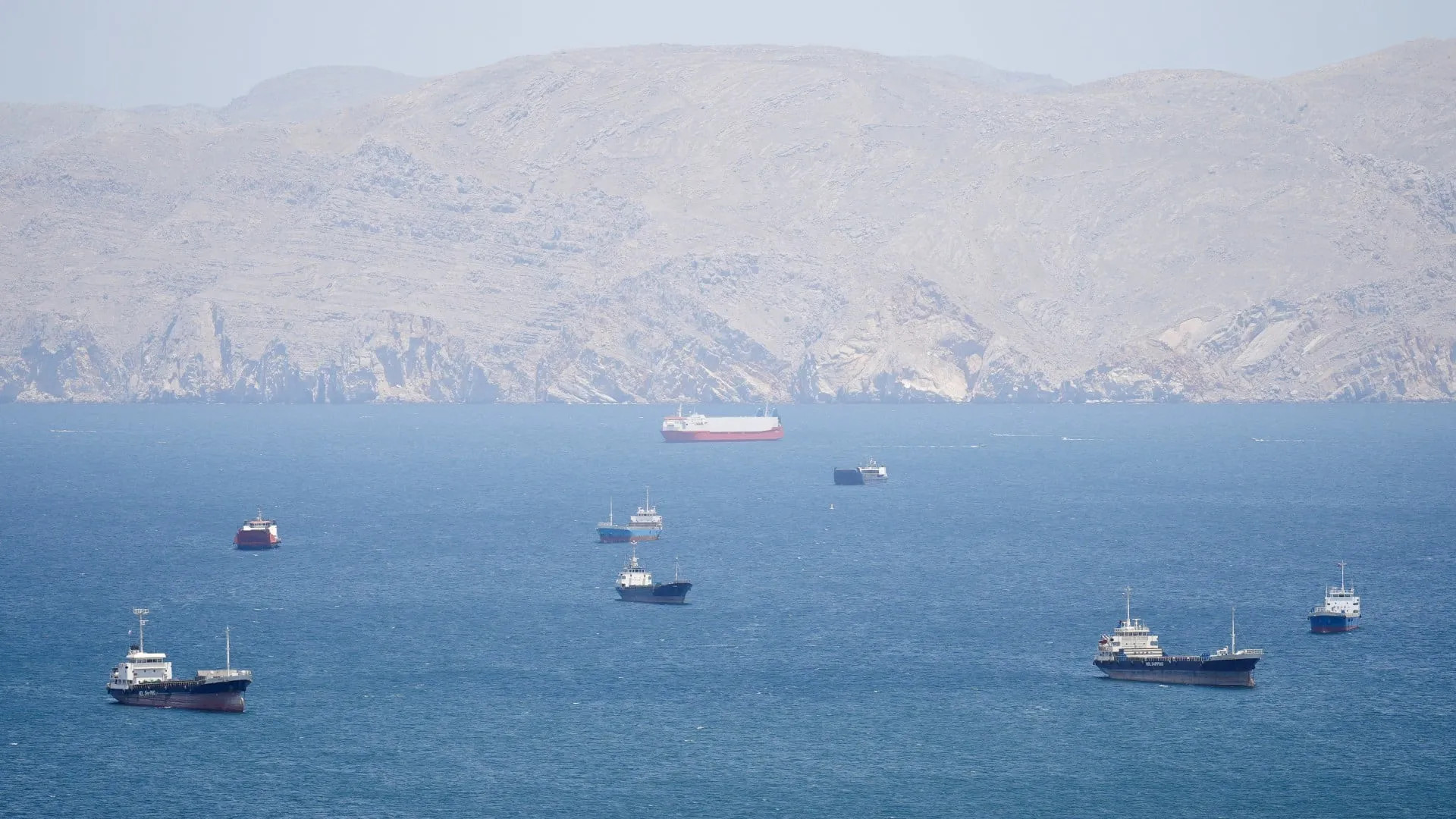 Πολεμικό πλοίο HMS Dragon Στενά Ορμούζ