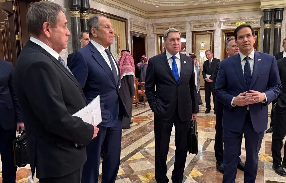 Λαβρόφ και Ρούμπιο τηλεφωνική επικοινωνία Κίεβο επιθέσεις