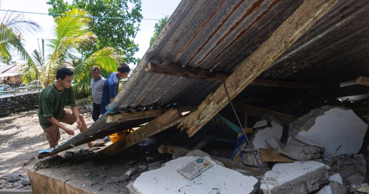 σεισμός 6,7 Ρίχτερ Σουλαουέσι κεντρική Ινδονησία