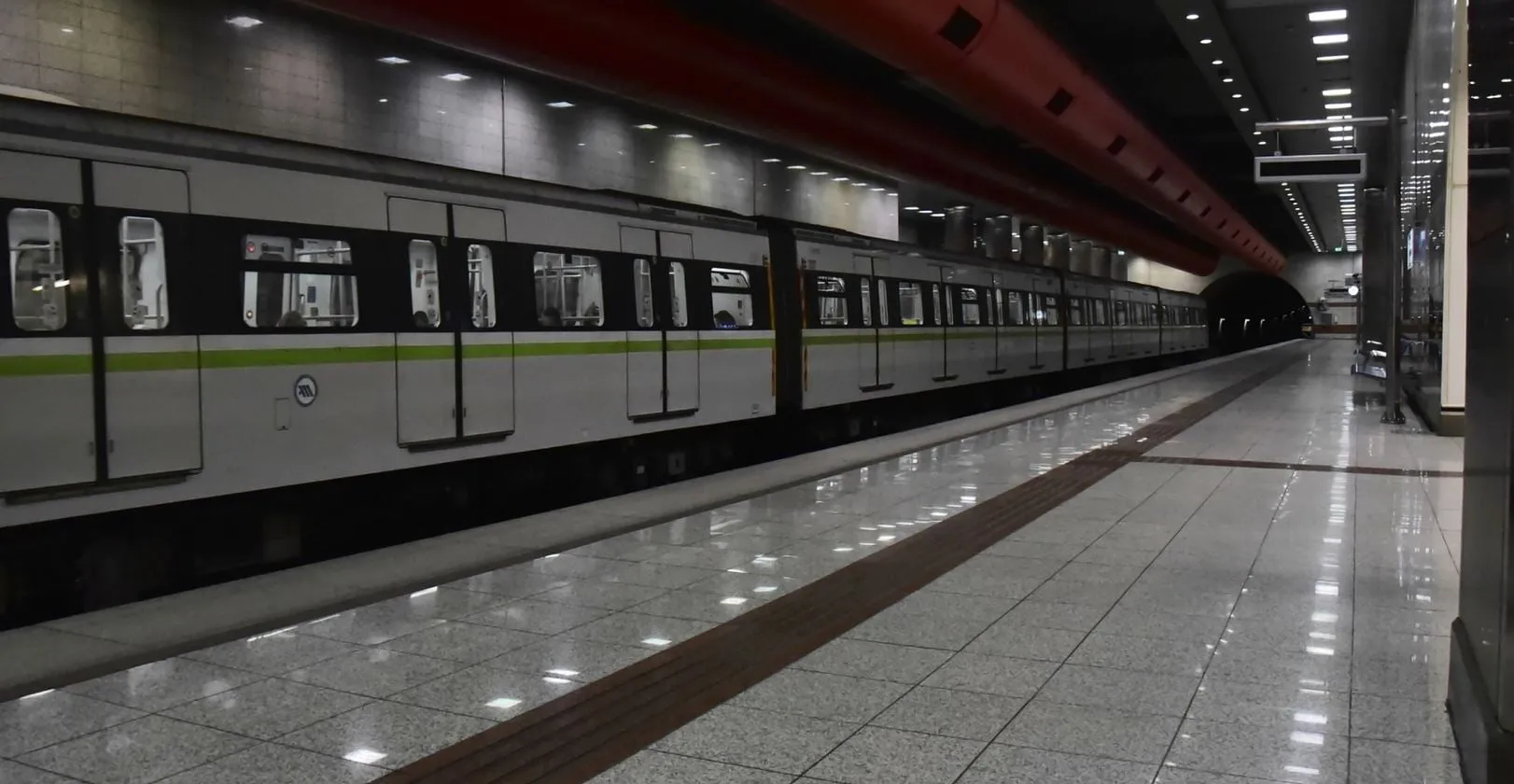 Σταθμός Γραμμής 3 Μετρό Αθήνας νυχτερινές εργασίες σιδηροτροχιάς