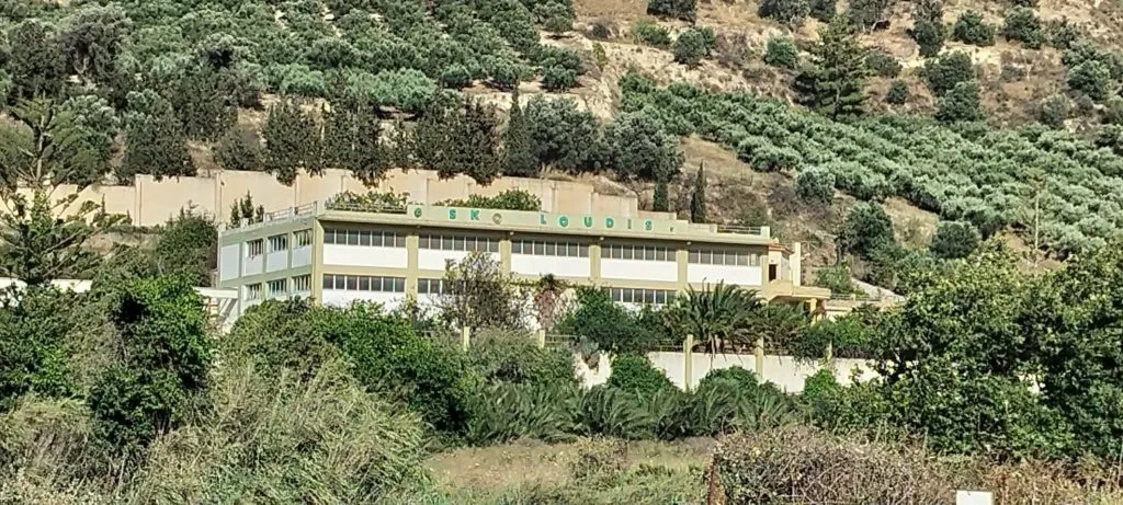 Φωτιά στις αποθήκες Σκουλούδη Αθάνατοι Ηράκλειο πυροσβεστική