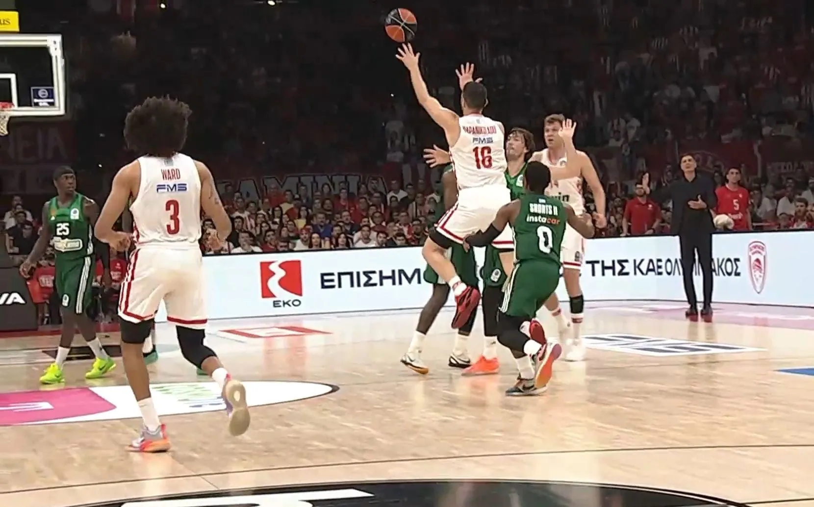 Παπανικολάου buzzer beater Ολυμπιακός Παναθηναϊκός τελικός ΣΕΦ