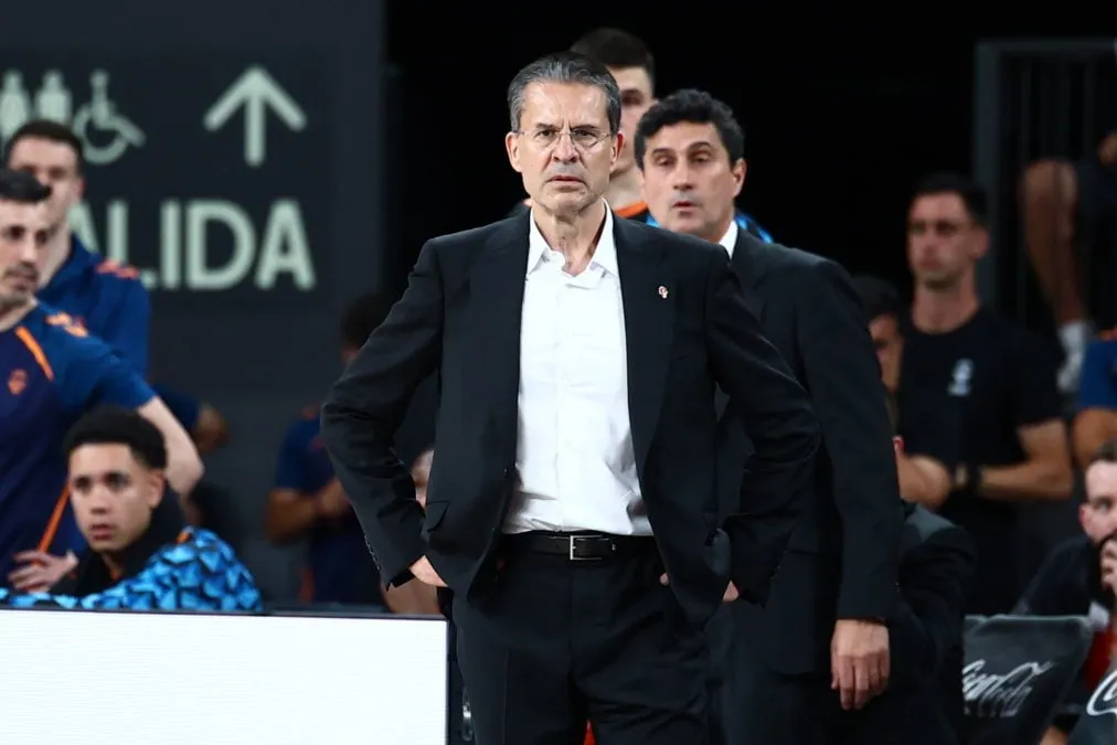 Πέδρο Μαρτίνεθ προπονητής Ρεάλ Μαδρίτης μπάσκετ