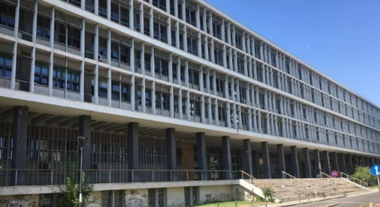 δικαστήριο Θεσσαλονίκης ιερέας ενδοοικογενειακή βία καταδίκη