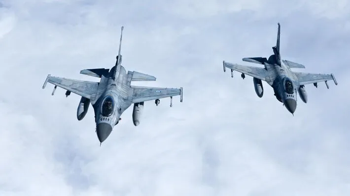 Μαχητικά αεροσκάφη F-16 ΝΑΤΟ αποχώρηση από Ευρώπη