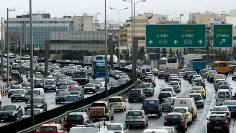 καραμπόλα πέντε οχημάτων Λεωφόρος Κηφισού