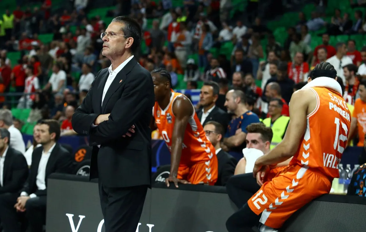 Πέδρο Μαρτίνεθ προπονητής Ρεάλ Μαδρίτης μπάσκετ