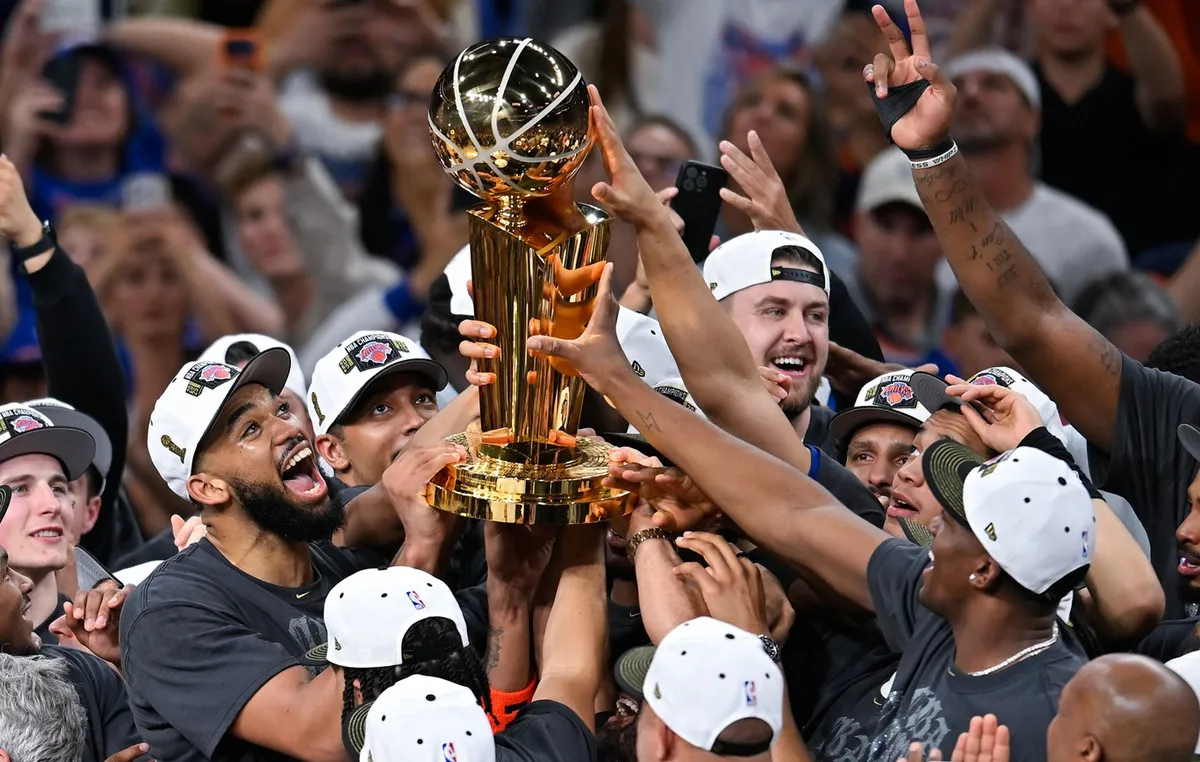 Τζέιλεν Μπράνσον τρόπαιο NBA Νιου Γιορκ Νικς 2026