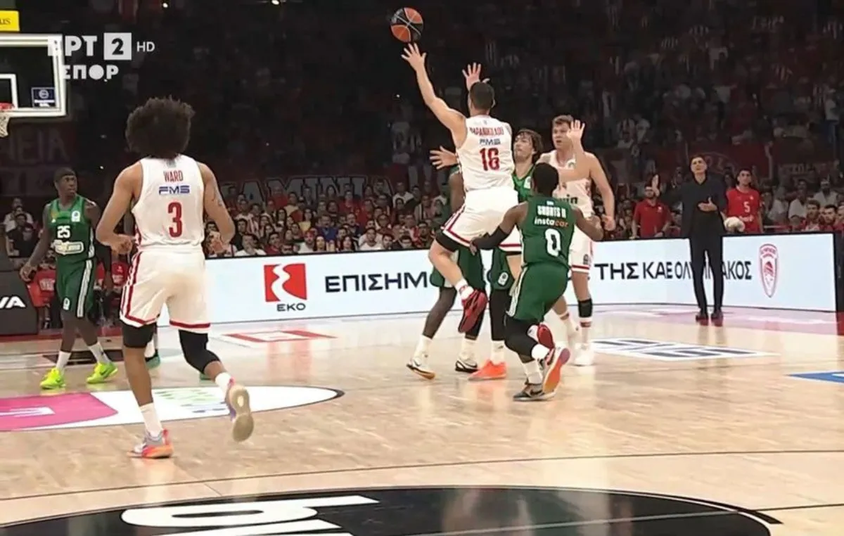 Παπανικολάου buzzer beater Ολυμπιακός Παναθηναϊκός τελικός ΣΕΦ