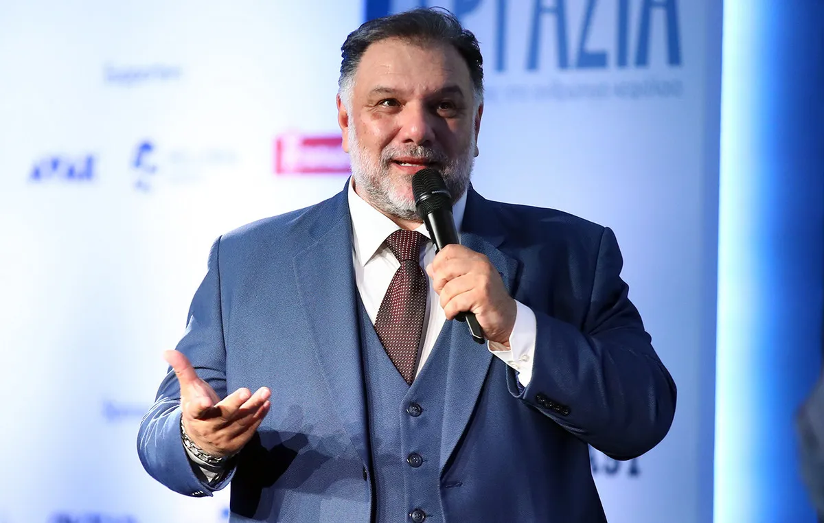 Γρηγόρης Αρναούτογλου παρουσιαστής περιπέτεια υγείας νοσοκομείο
