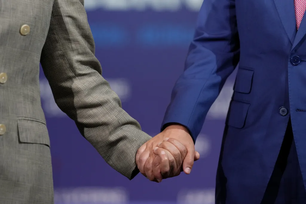 Διαπραγματεύσεις ΗΠΑ Ιράν Ελβετία Τραμπ Γκαλιμπάφ Βανς