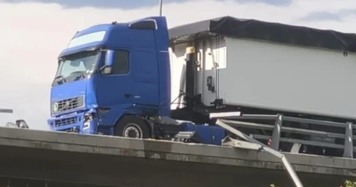 ανατραπείσα νταλίκα στην Εγνατία Οδό Ιωαννίνων Δροσοχώρι
