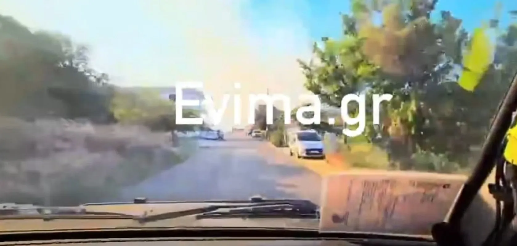 Πυρκαγιά Εύβοια Κάρυστος εκκένωση δασική πυρκαγιά πυροσβέστες