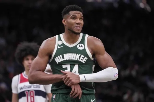 Γιάννης Αντετοκούνμπο παίκτης Μαϊάμι Χιτ NBA