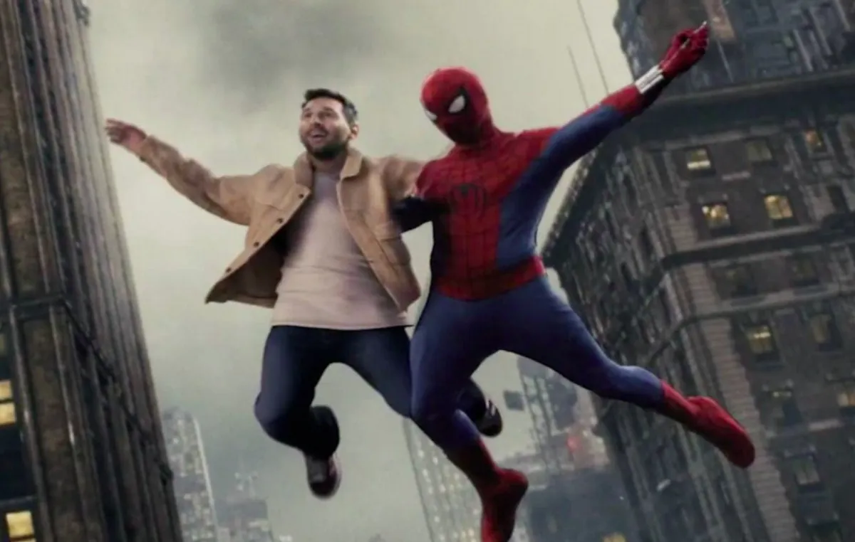 Ο Λιονέλ Μέσι με τον Τομ Χόλαντ στο teaser του Spider-Man