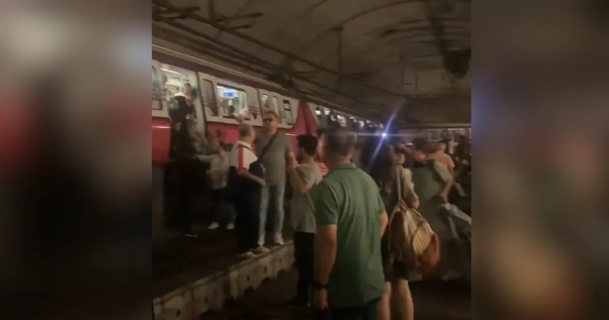 εκτροχιασμός μετρό Κωνσταντινούπολη γραμμή Μ4 σήραγγα επιβάτες