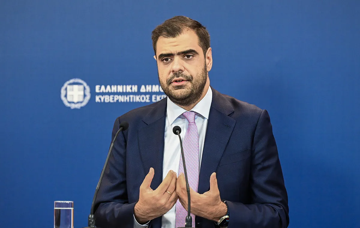 Παύλος Μαρινάκης ενημέρωση πολιτικών συντακτών Αβραμόπουλος