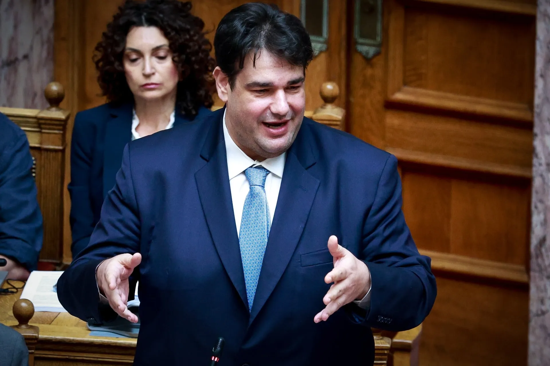 Ο υπουργός Εσωτερικών Θεόδωρος Λιβάνιος στη Βουλή