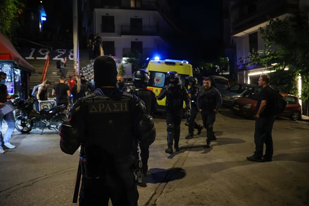 Σύλληψη 28χρονου για συμβόλαιο θανάτου Εξάρχεια