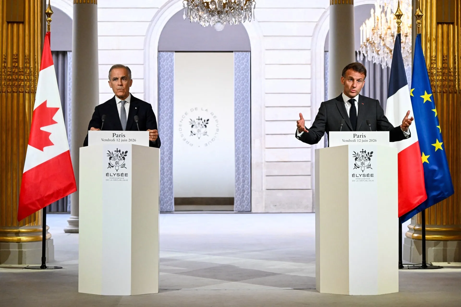 Μακρόν και Κάρνεϊ σε κοινή συνέντευξη τύπου Παρίσι