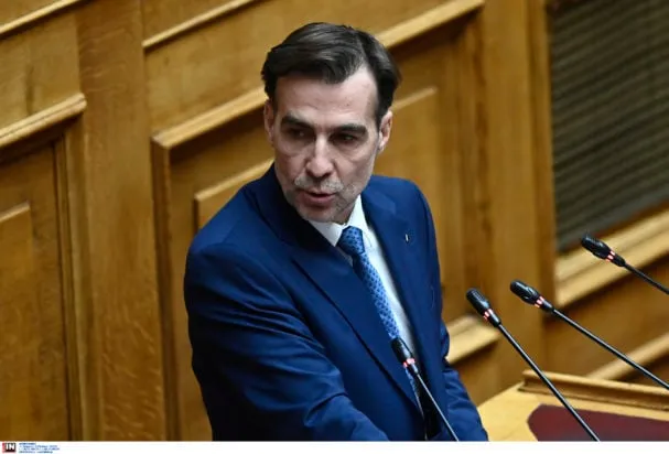 Μιχάλης Χουρδάκης βουλευτής Θεσσαλονίκης αποχώρηση Δημοκράτες Κασσελάκη