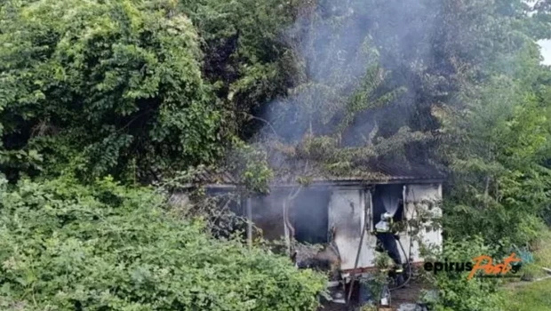 Πυρκαγιά σε κοντέινερ Κόνιτσα Ιωαννίνων τέσσερις νεκροί