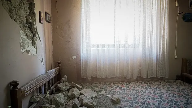 ζημιές σε κατοικίες από σεισμό στη Βόρεια Εύβοια
