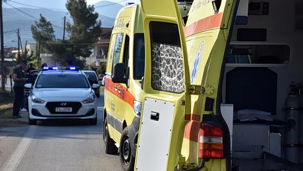 Αστυνομία στη συμβολή Καλλιδρομίου και Μπενάκη Εξάρχεια