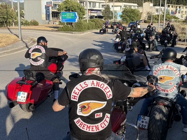 Μοτοσικλετιστές Hells Angels στην Ηγουμενίτσα Δρέπανο