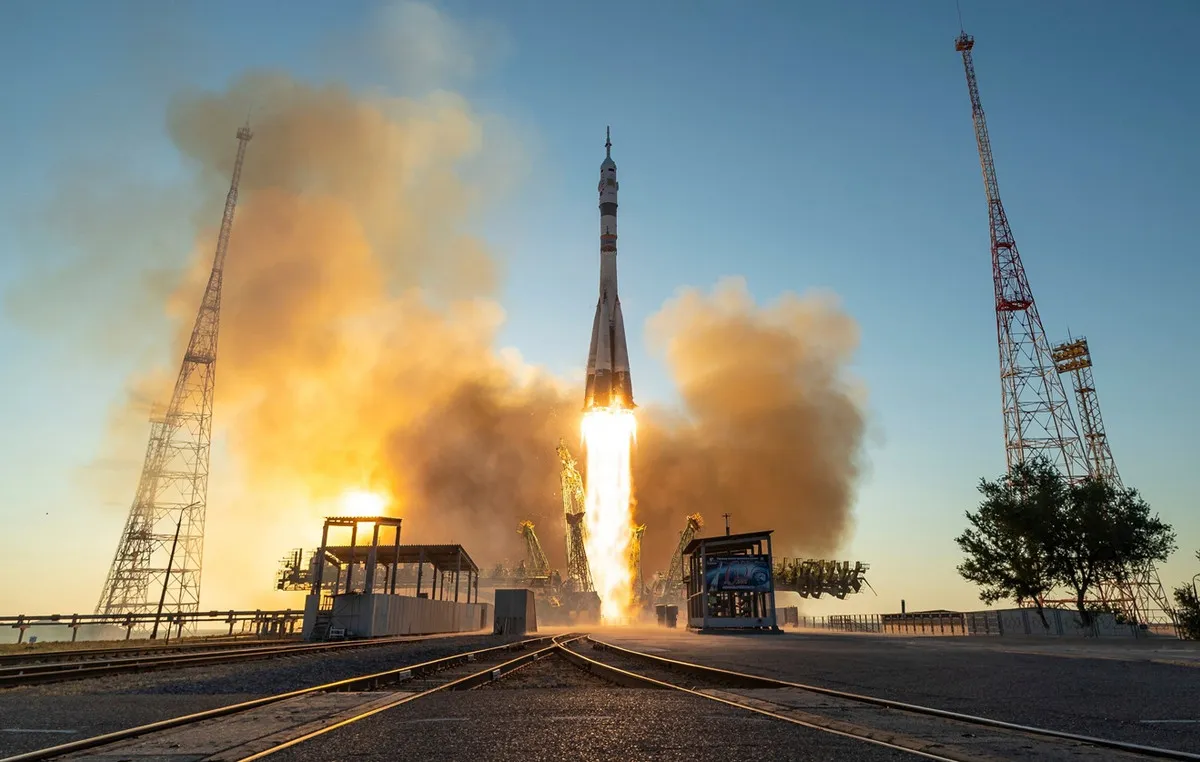 Το διαστημόπλοιο Soyuz MS-29 προσδένεται στον Διεθνή Διαστημικό Σταθμό