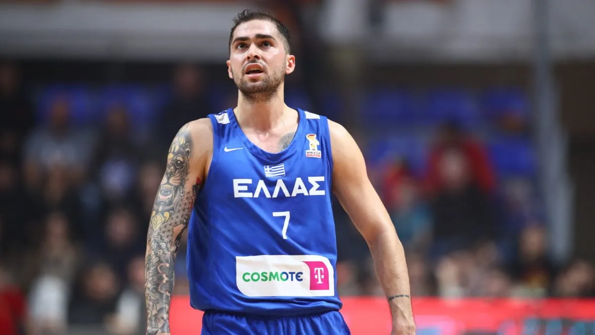Ο Βασίλης Τολιόπουλος με τη φανέλα του Άρη