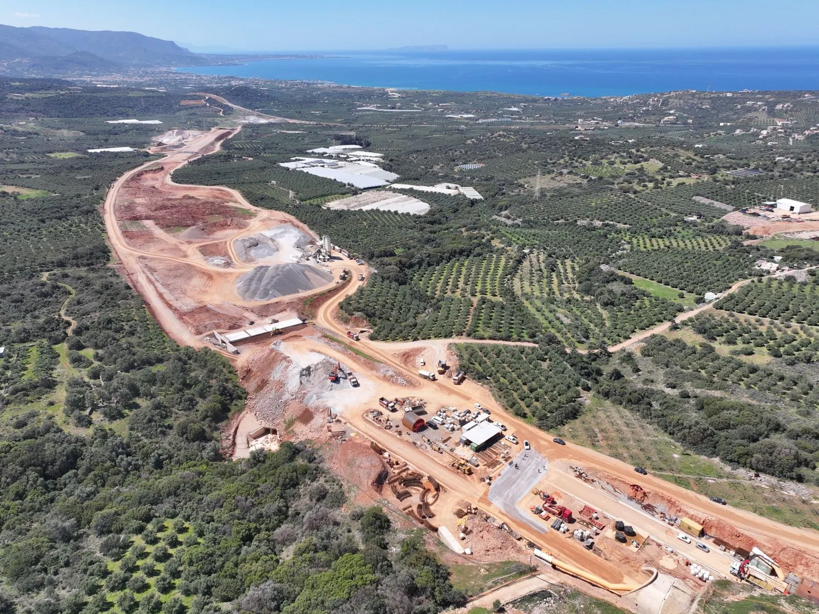 Τράπεζα και έγγραφα ασφάλισης συνταξιοδοτικού ταμείου