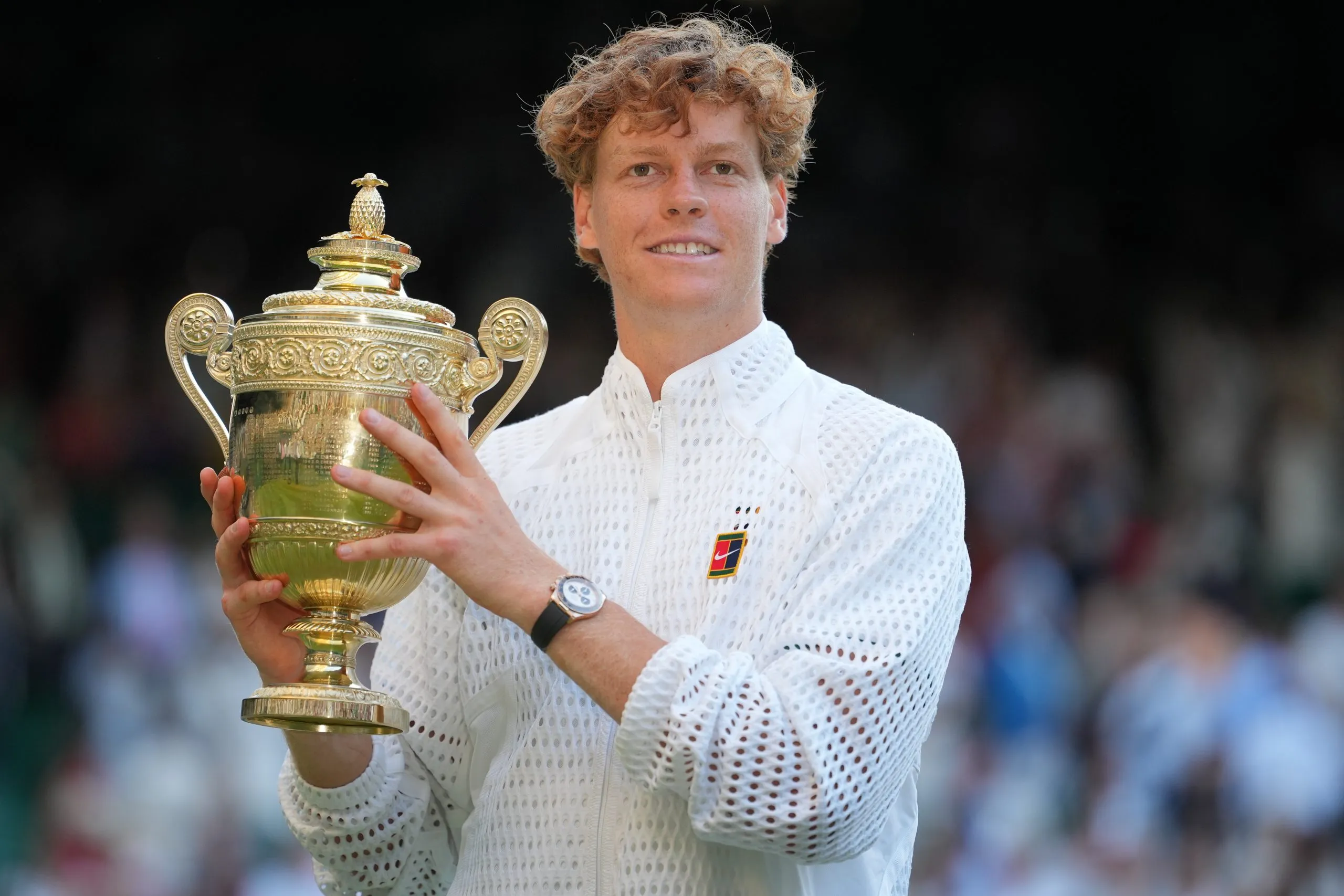 Ο Σίνερ πανηγυρίζει τον τίτλο στο Wimbledon
