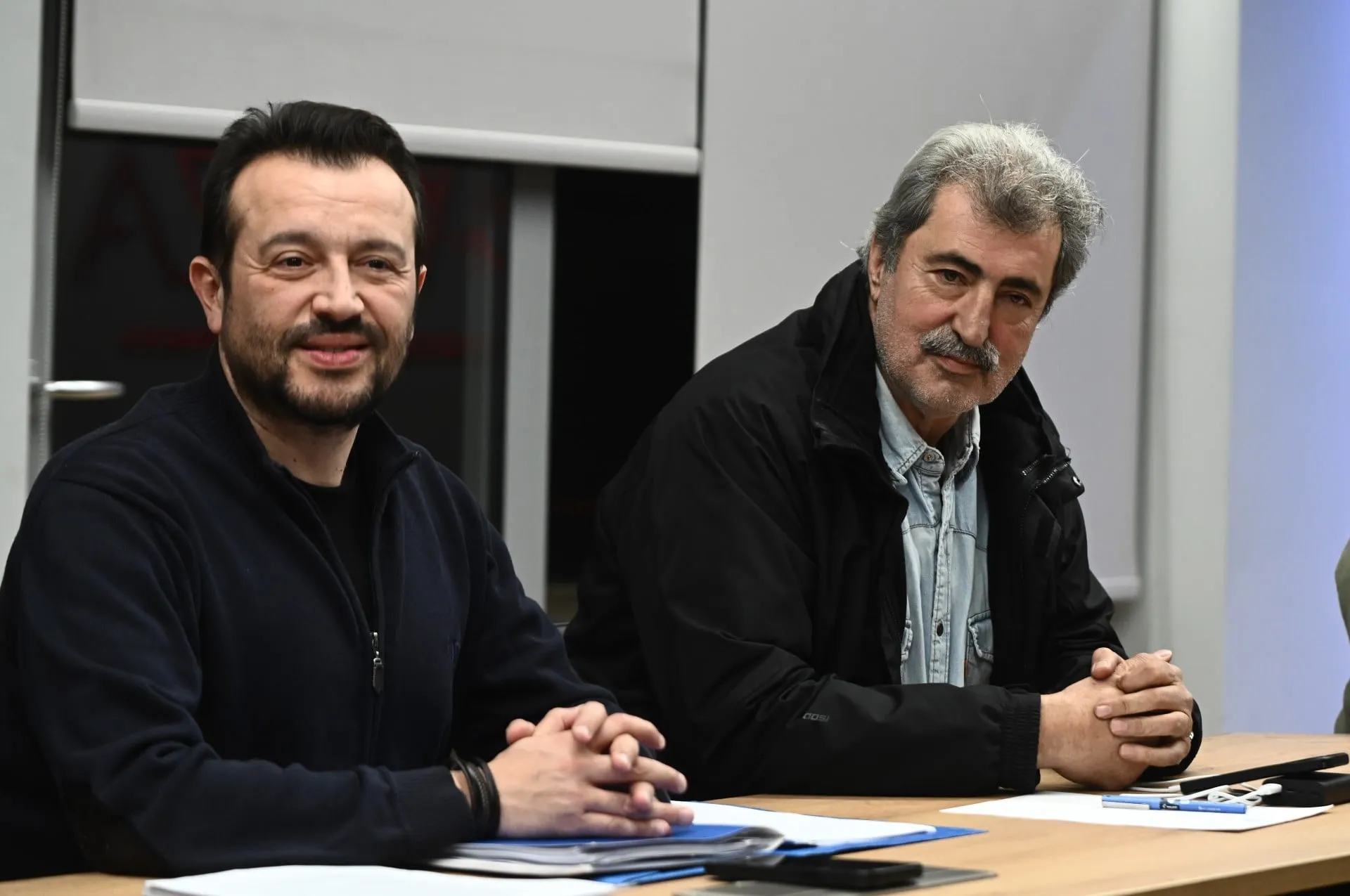 Έδρα του ΣΥΡΙΖΑ στην Κουμουνδούρου κατά τη διάρκεια εσωκομματικής κρίσης