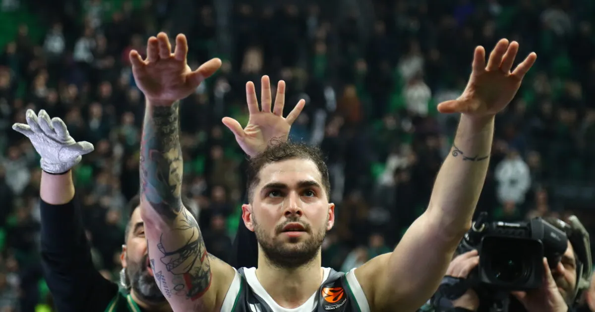 Ο Τολιόπουλος επιστρέφει στον Άρη, αποχαιρετά τον Παναθηναϊκό