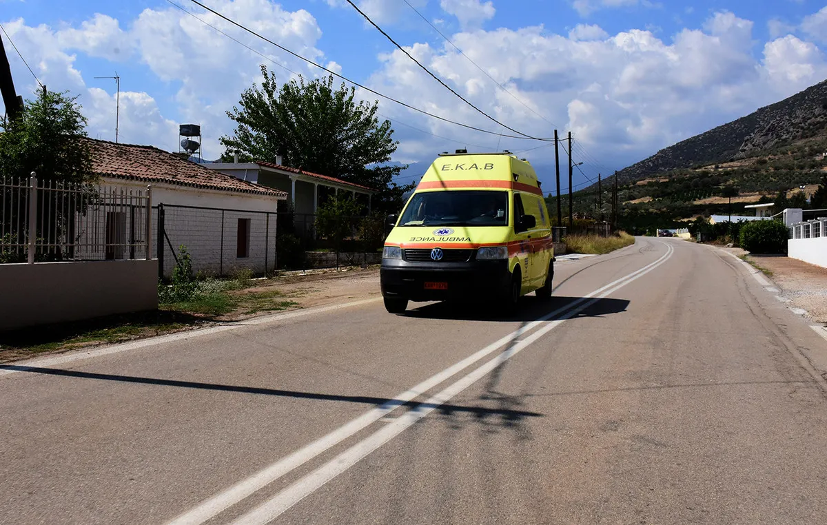 Πατέρας δέχθηκε επίθεση με μπαλτά από τον γιο στον Βόλο