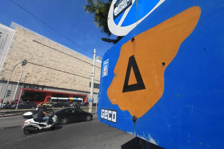 Κυκλοφορία οχημάτων στο κέντρο της Αθήνας