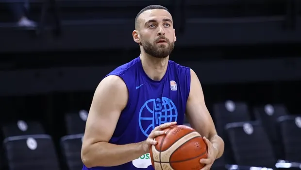 Παίκτες της Εθνικής Ελλάδας μπάσκετ στη SUNEL Arena