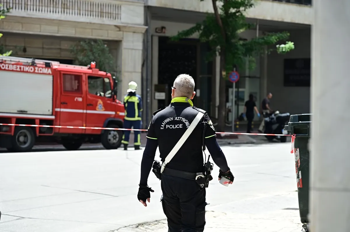 Φάρσα το τηλεφώνημα για βόμβα στη Γαλλική Πρεσβεία