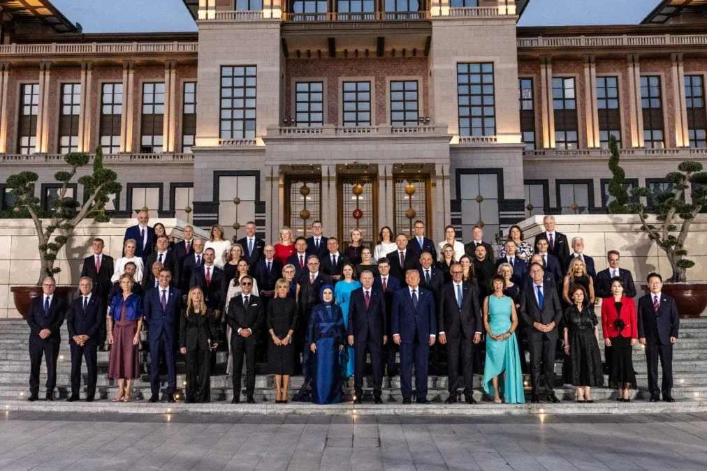 Ερντογάν και Μητσοτάκης στο δείπνο του ΝΑΤΟ στην Άγκυρα