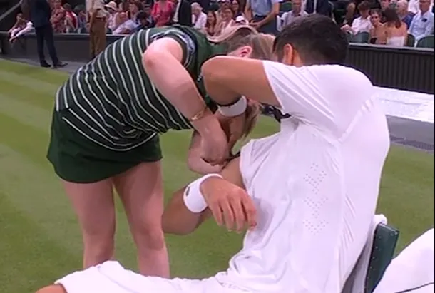 Ο Τζόκοβιτς κάνει φάρσα σε ball girl στο Wimbledon