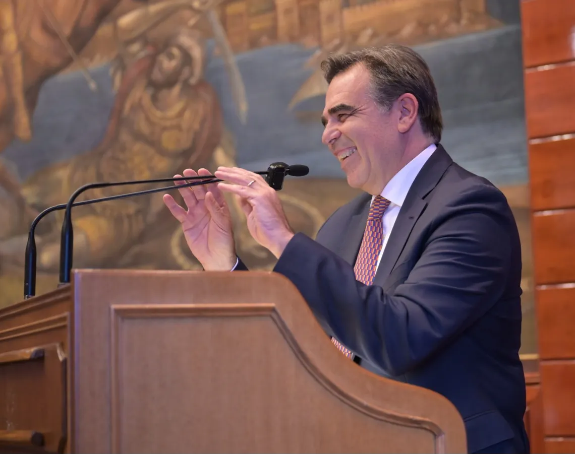 Δορυφορική εικόνα ωκεανών με ενδείξεις υψηλής θερμοκρασίας επιφάνειας