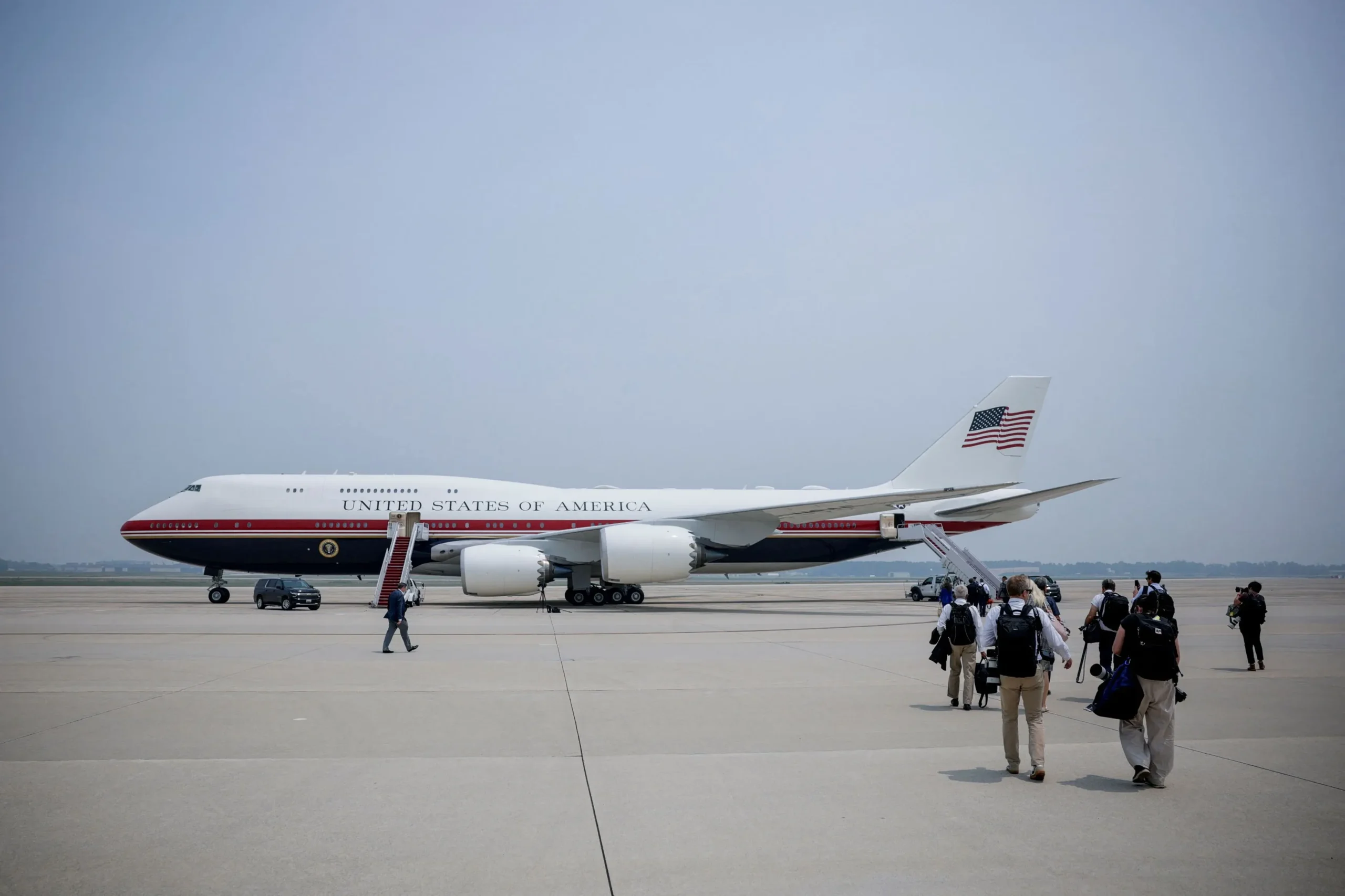 Ο Τραμπ αναβαθμίζει το Air Force One μετά τις διαρροές