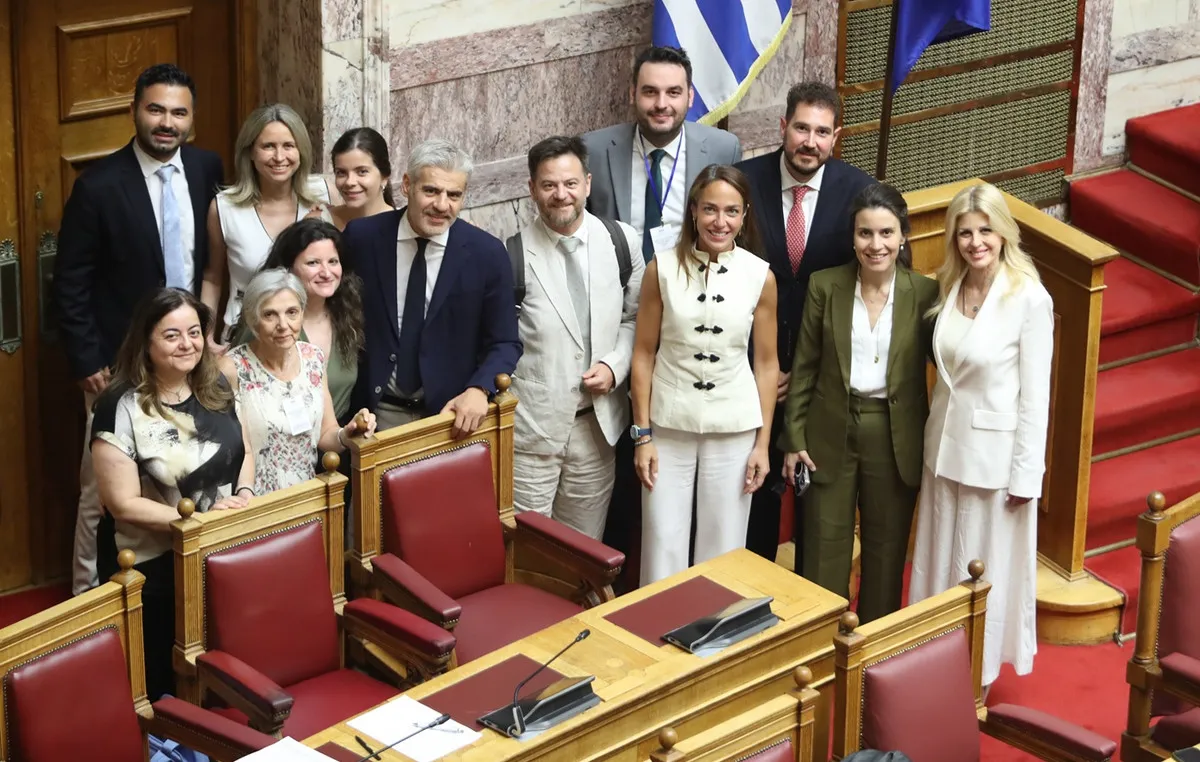 Ολομέλεια της Βουλής κατά την ψήφιση του νομοσχεδίου