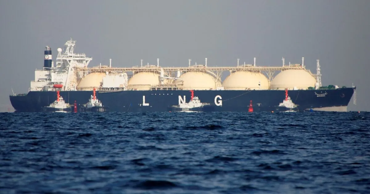 Πυρκαγιά σε δεξαμενόπλοιο LNG μετά από επίθεση drone στη Νταμιέτα