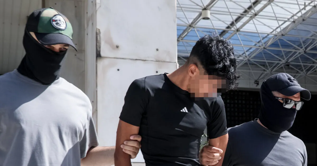Δικαστήρια Ευελπίδων απολογία 28χρονου για δολοφονία Γεωργίου