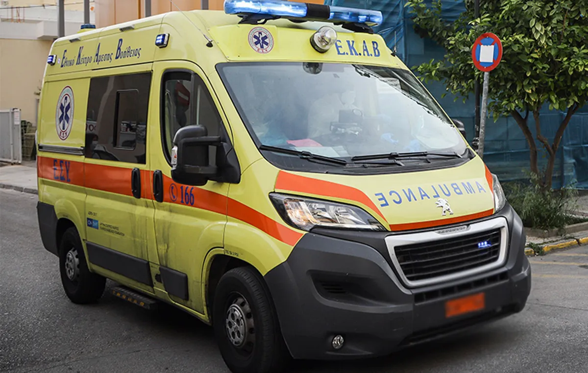 Αστυνομικό περιπολικό σε δρόμο της Καστοριάς