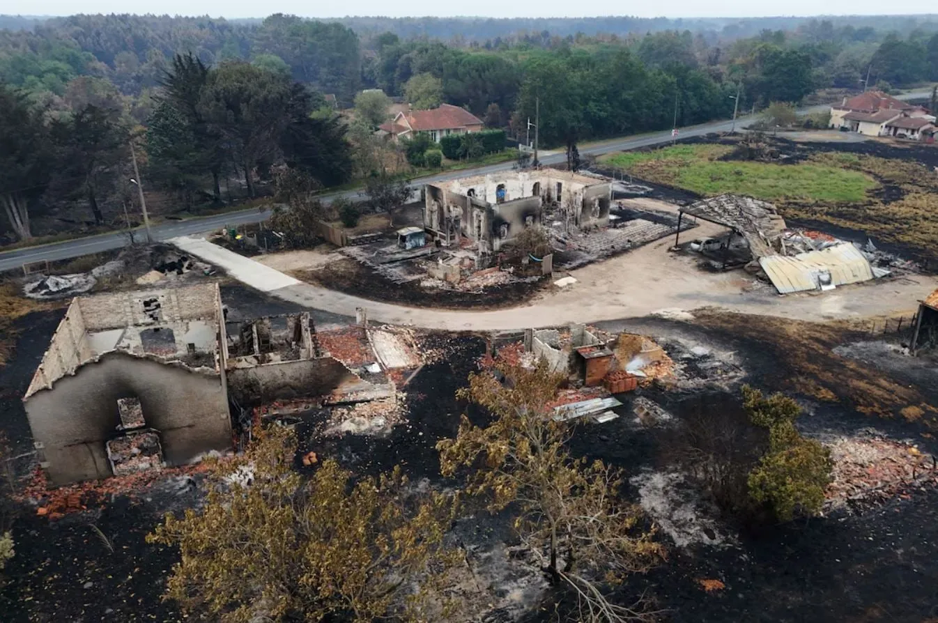 Δασική πυρκαγιά κοντά στο Μπορντό στη Γαλλία