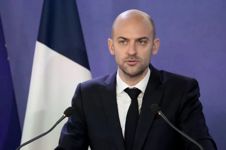 Αστυνομικοί έξω από το Δικαστικό Μέγαρο Θεσσαλονίκης
